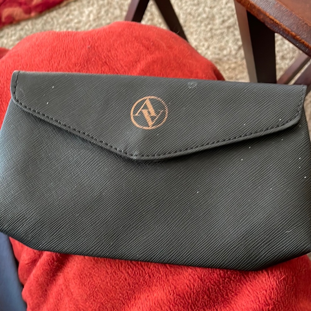 AV blackvynle small bag